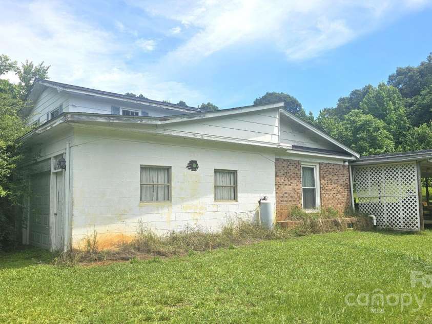 11056 US Highway 52 Highway, Wadesboro, NC 28170.  MLS# CAR4274105, YatesRealty ID 23759. Side Elevation