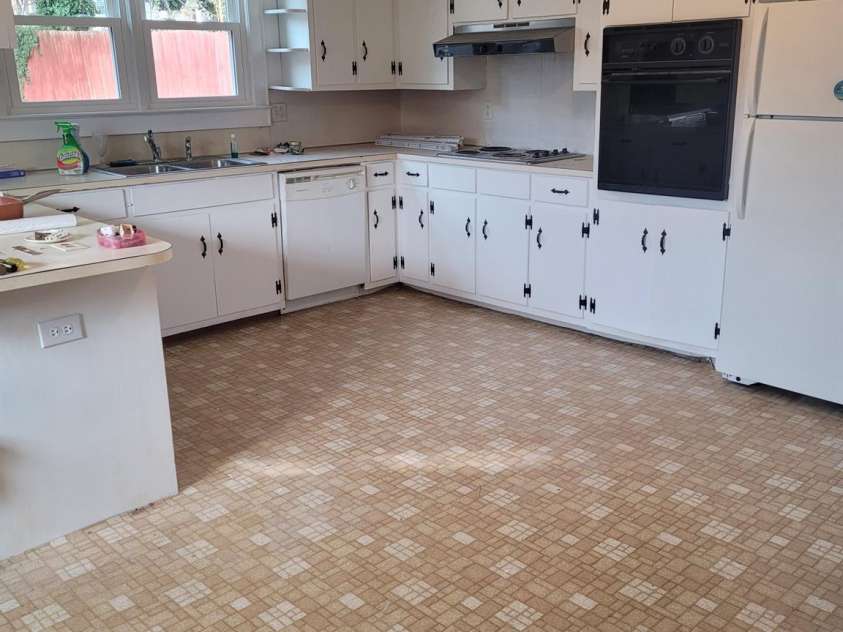 1018 Olive Avenue, Lenoir, NC 28645.  MLS# CAR4209244, YatesRealty ID 2376. 