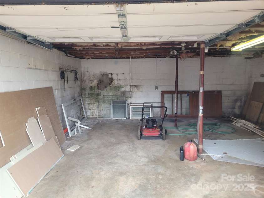 1018 Olive Avenue, Lenoir, NC 28645.  MLS# CAR4209244, YatesRealty ID 2376. 