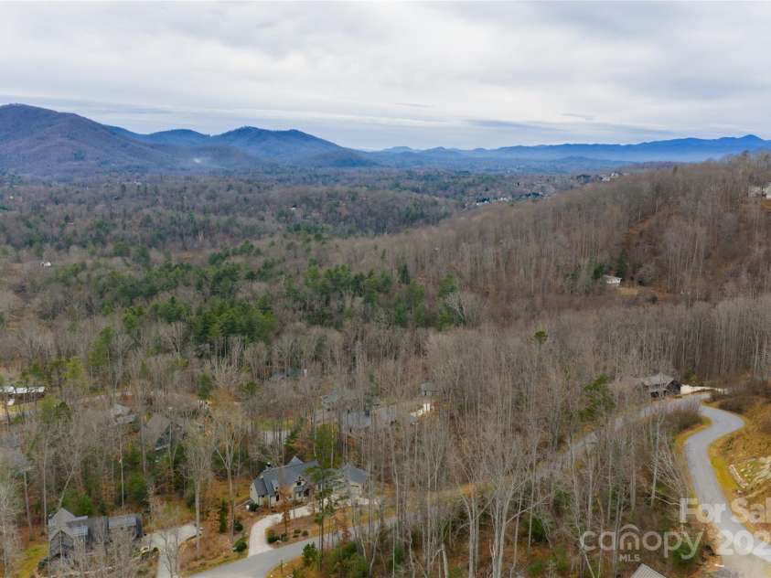 42 Towering Oaks Lane, Asheville, NC 28805.  MLS# CAR4334272, YatesRealty ID 2376. 