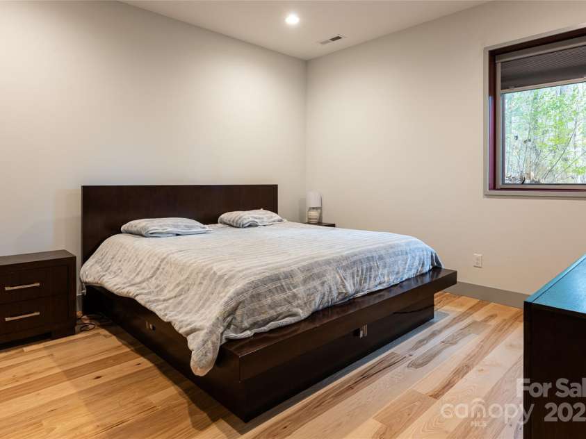 42 Towering Oaks Lane, Asheville, NC 28805.  MLS# CAR4334272, YatesRealty ID 2376. Lower Level Bedroom