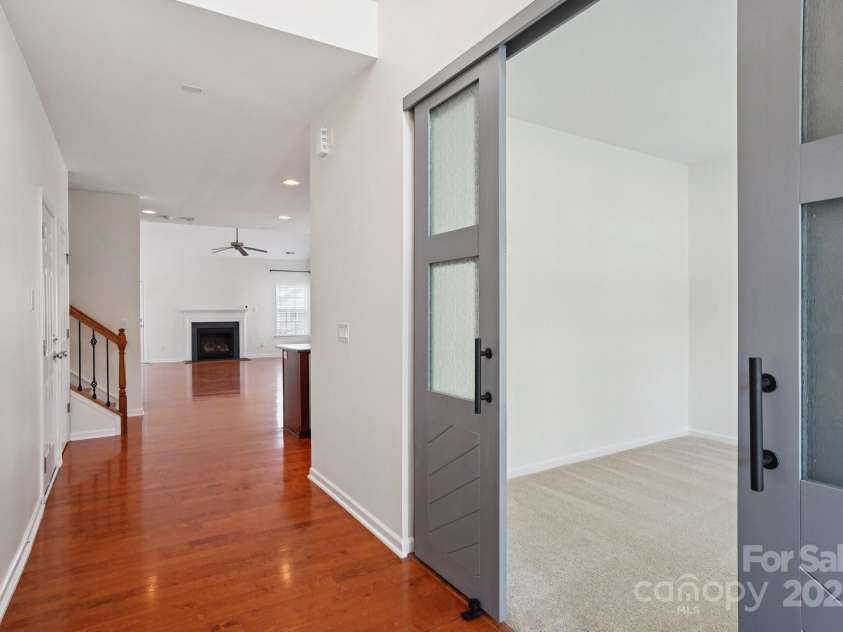 10303 Dominion Village Drive, Charlotte, NC 28269.  MLS# CAR4276725, YatesRealty ID 23760. 