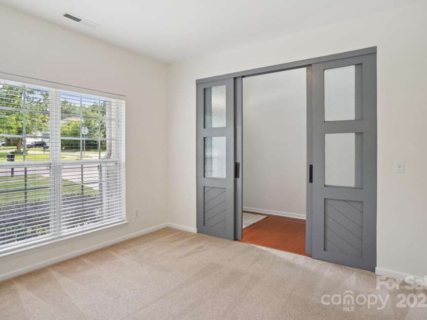 10303 Dominion Village Drive, Charlotte, NC 28269.  MLS# CAR4276725, YatesRealty ID 23760. 