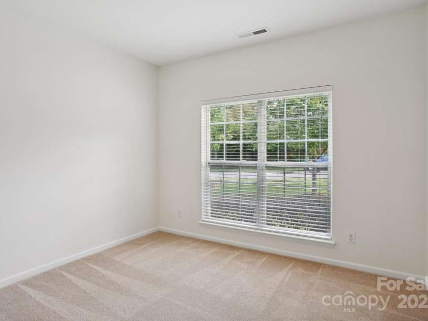 10303 Dominion Village Drive, Charlotte, NC 28269.  MLS# CAR4276725, YatesRealty ID 23760. 