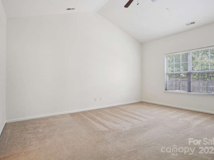 10303 Dominion Village Drive, Charlotte, NC 28269.  MLS# CAR4276725, YatesRealty ID 23760. 