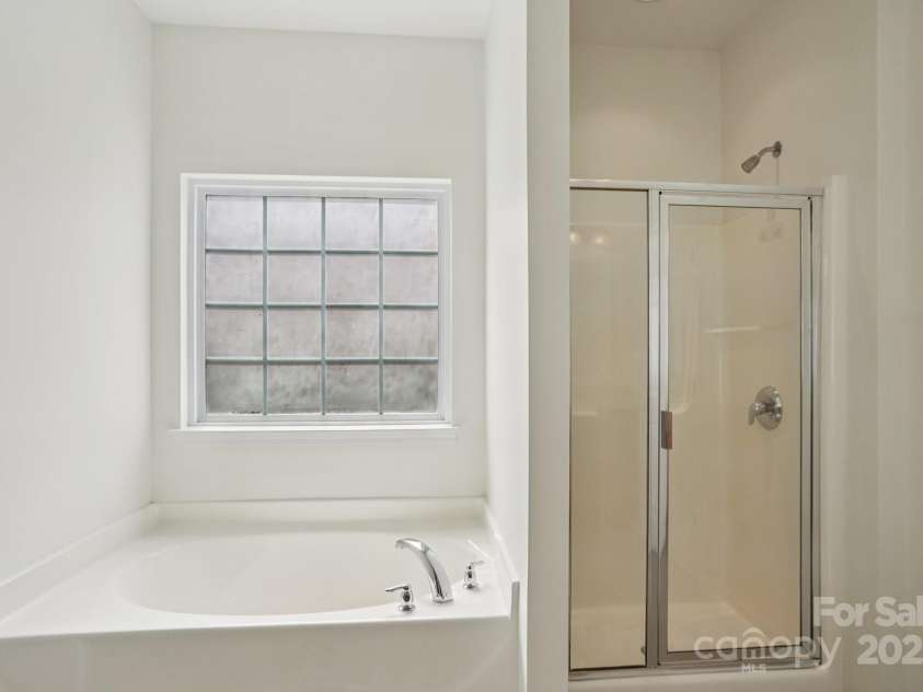 10303 Dominion Village Drive, Charlotte, NC 28269.  MLS# CAR4276725, YatesRealty ID 23760. 