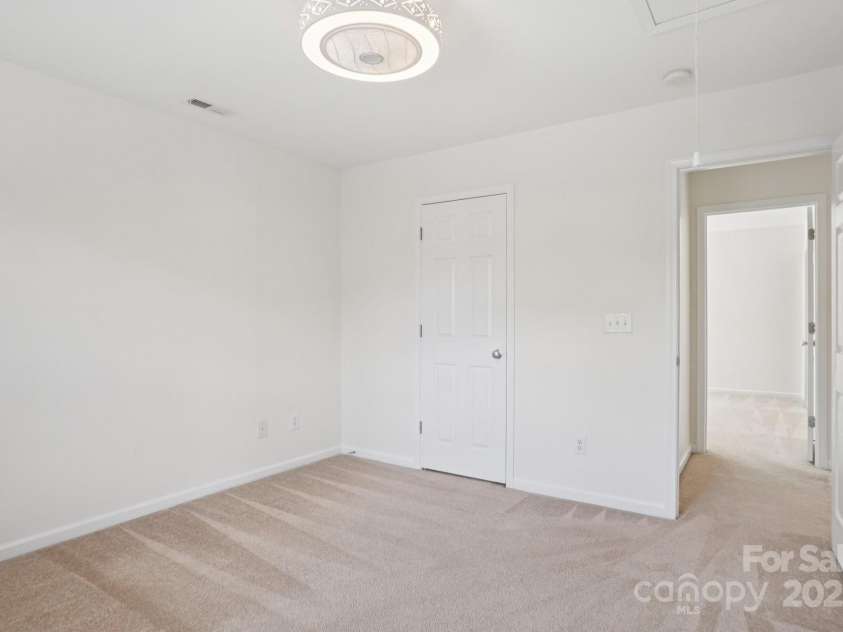 10303 Dominion Village Drive, Charlotte, NC 28269.  MLS# CAR4276725, YatesRealty ID 23760. 
