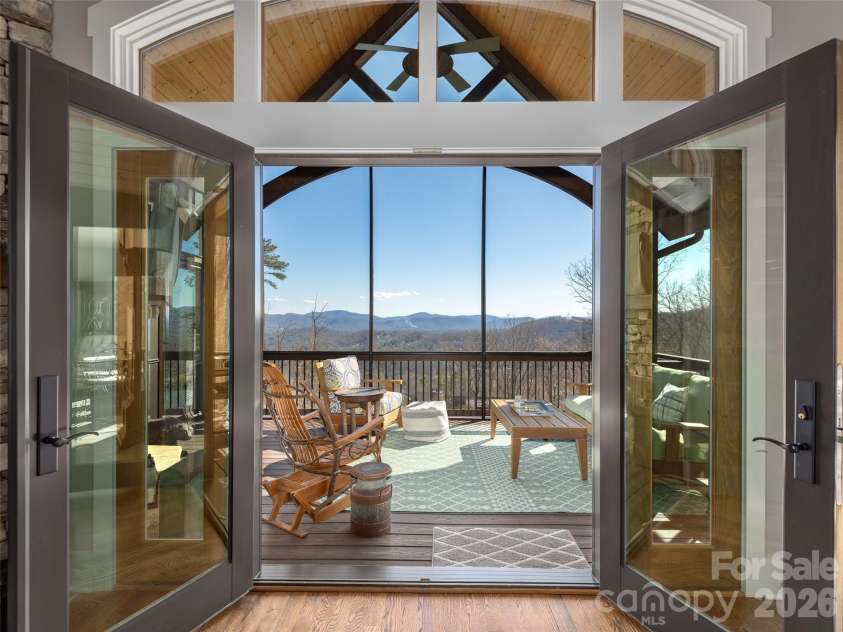31 Wonderland Ridge Lane, Fairview, NC 28730.  MLS# CAR4369068, YatesRealty ID 23760. 