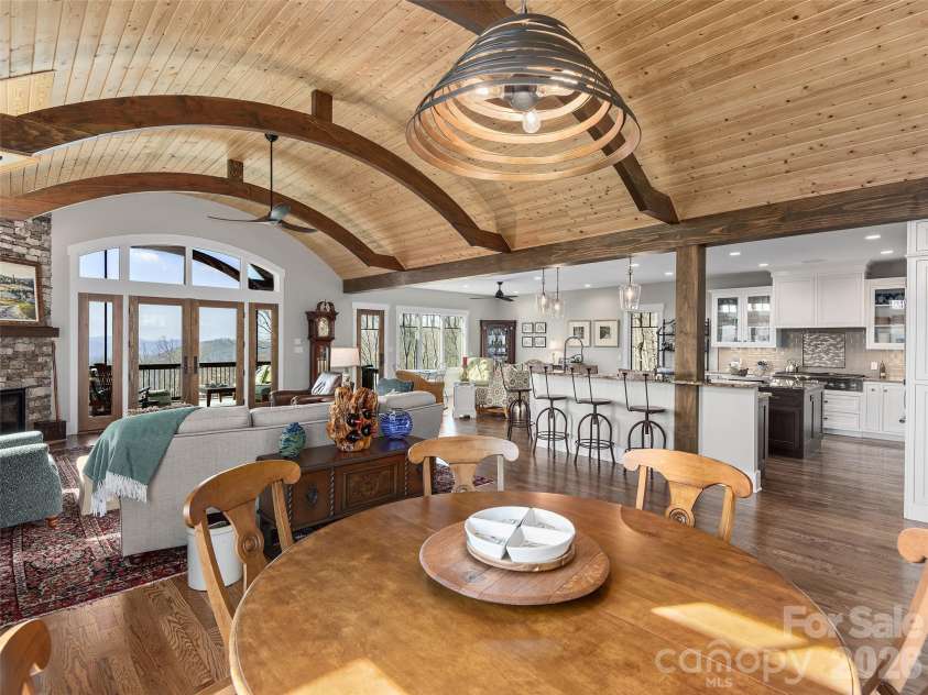 31 Wonderland Ridge Lane, Fairview, NC 28730.  MLS# CAR4369068, YatesRealty ID 23760. 