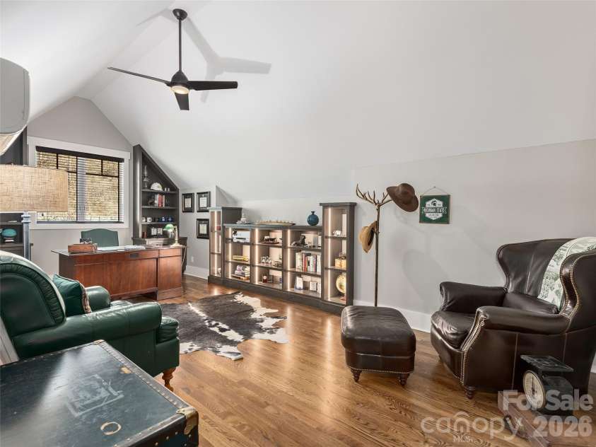 31 Wonderland Ridge Lane, Fairview, NC 28730.  MLS# CAR4369068, YatesRealty ID 23760. 