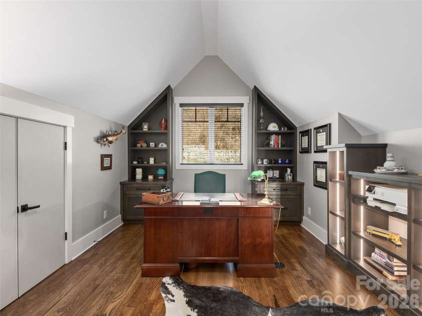 31 Wonderland Ridge Lane, Fairview, NC 28730.  MLS# CAR4369068, YatesRealty ID 23760. 