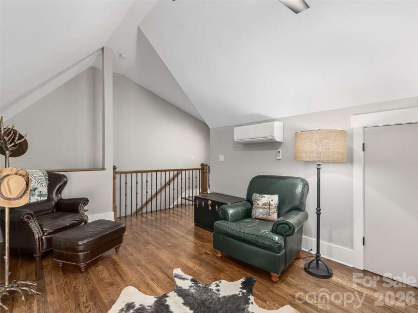 31 Wonderland Ridge Lane, Fairview, NC 28730.  MLS# CAR4369068, YatesRealty ID 23760. 