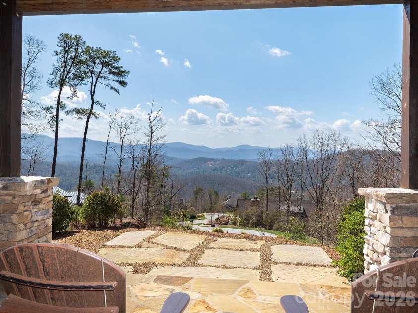 31 Wonderland Ridge Lane, Fairview, NC 28730.  MLS# CAR4369068, YatesRealty ID 23760. 