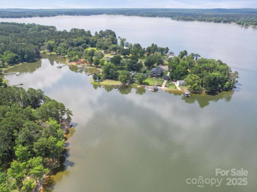 2442 Singleton Point, Liberty Hill, SC 29074.  MLS# CAR4267082, YatesRealty ID 23761. 