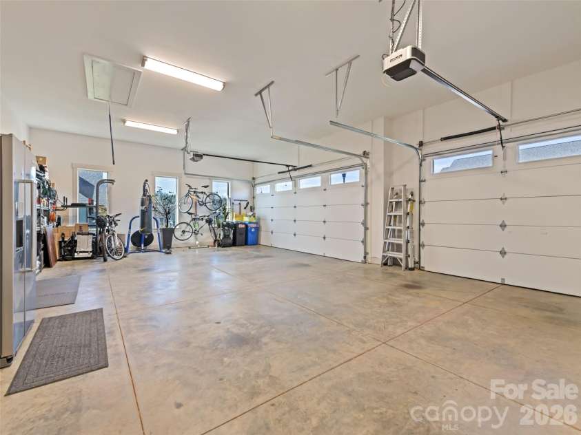 717 Daniel Circle Drive, Mills River, NC 28759.  MLS# CAR4355439, YatesRealty ID 23761. 
