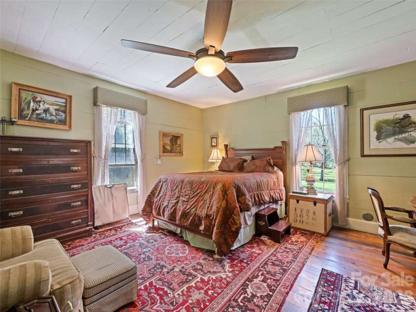 647 Indian Springs Road, Clyde, NC 28721.  MLS# CAR4376153, YatesRealty ID 23762. 