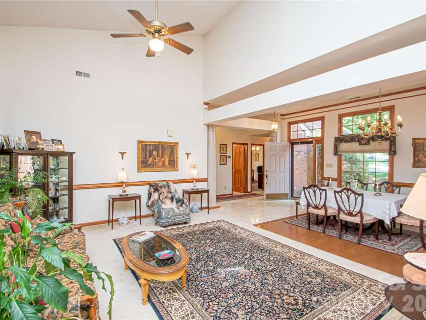 10801 Whitfield Ridge Drive, Charlotte, NC 28277.  MLS# CAR4375707, YatesRealty ID 23763. 