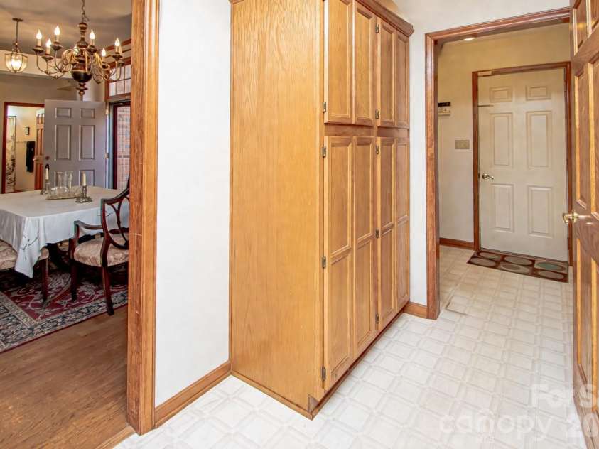10801 Whitfield Ridge Drive, Charlotte, NC 28277.  MLS# CAR4375707, YatesRealty ID 23763. 