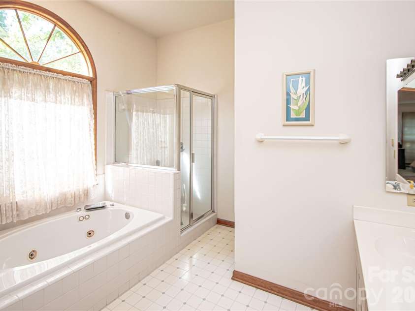 10801 Whitfield Ridge Drive, Charlotte, NC 28277.  MLS# CAR4375707, YatesRealty ID 23763. 