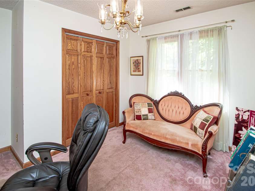 10801 Whitfield Ridge Drive, Charlotte, NC 28277.  MLS# CAR4375707, YatesRealty ID 23763. 