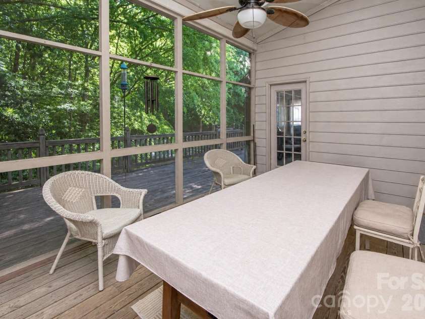 10801 Whitfield Ridge Drive, Charlotte, NC 28277.  MLS# CAR4375707, YatesRealty ID 23763. 