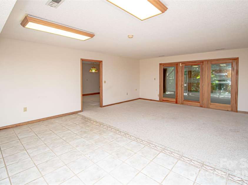 10801 Whitfield Ridge Drive, Charlotte, NC 28277.  MLS# CAR4375707, YatesRealty ID 23763. 