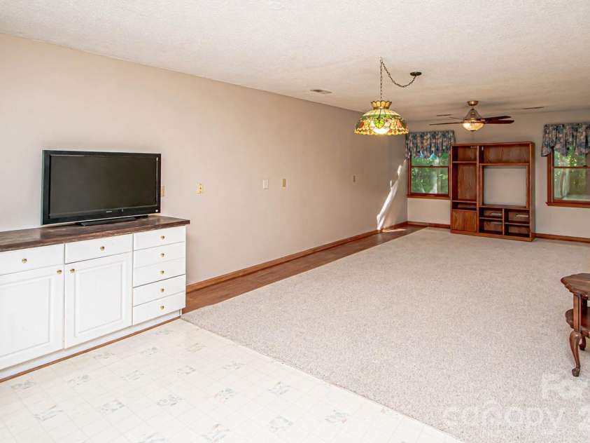10801 Whitfield Ridge Drive, Charlotte, NC 28277.  MLS# CAR4375707, YatesRealty ID 23763. 