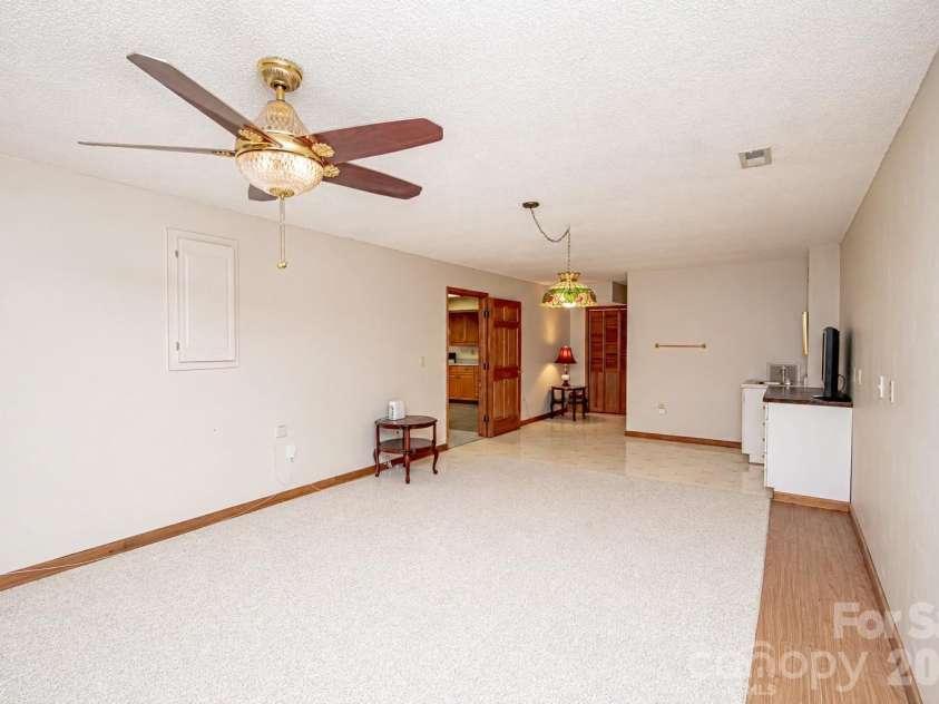 10801 Whitfield Ridge Drive, Charlotte, NC 28277.  MLS# CAR4375707, YatesRealty ID 23763. 