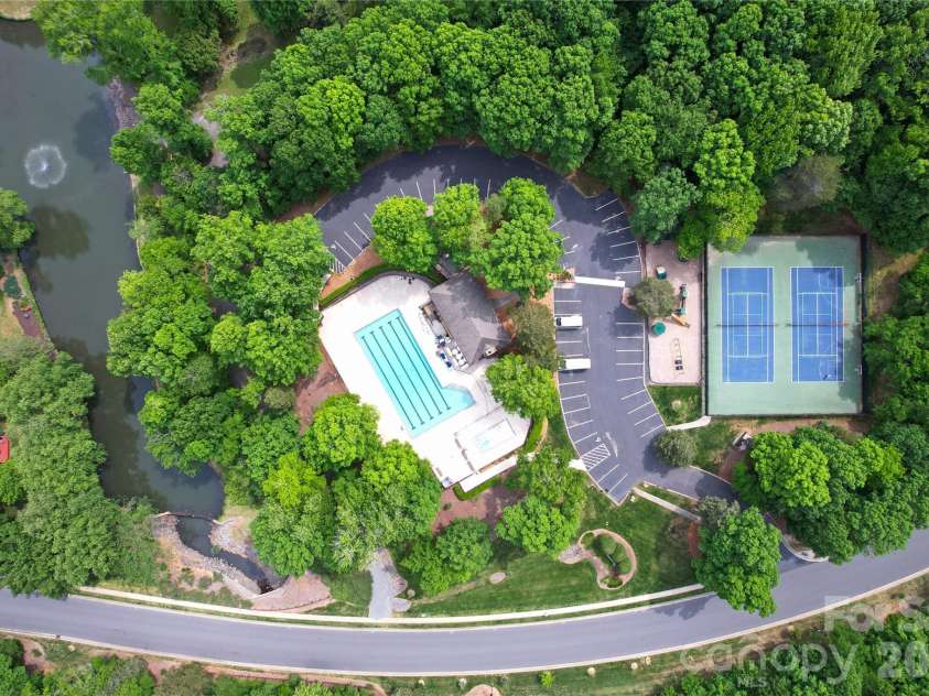 10801 Whitfield Ridge Drive, Charlotte, NC 28277.  MLS# CAR4375707, YatesRealty ID 23763. 