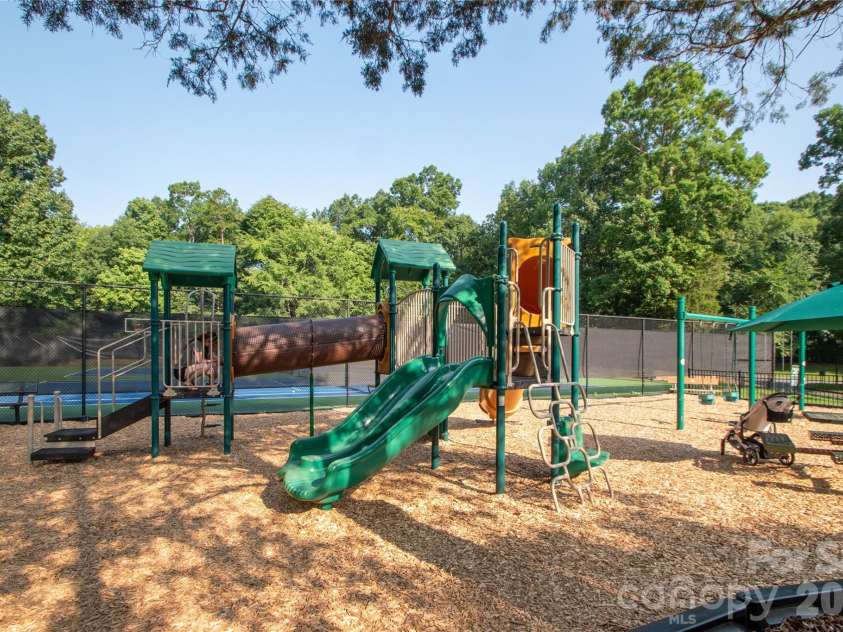 10801 Whitfield Ridge Drive, Charlotte, NC 28277.  MLS# CAR4375707, YatesRealty ID 23763. 