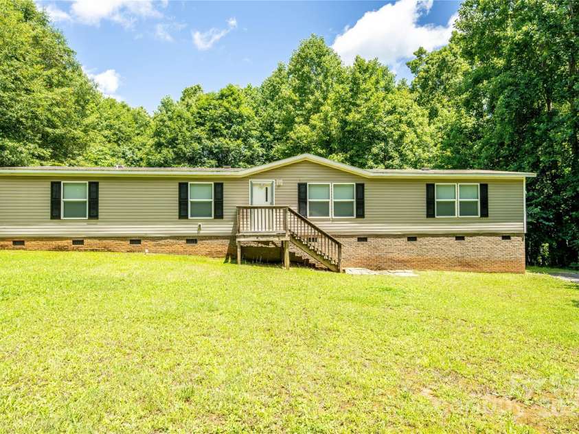 812 Acclaim Drive, York, SC 29745.  MLS# CAR4273090, YatesRealty ID 23764. 