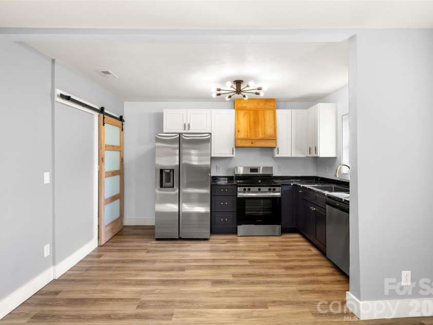 342 Cleghorn Street, Rutherfordton, NC 28139.  MLS# CAR4327663, YatesRealty ID 23765. Upscale kitchen