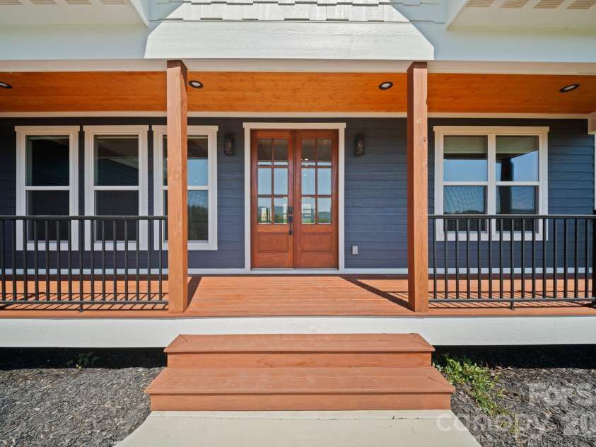 111 Pisgah Gap Drive, Candler, NC 28715.  MLS# CAR4381392, YatesRealty ID 23766. 