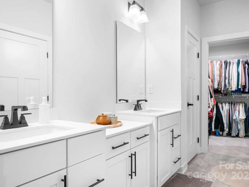 6365 Ashton Park Drive, Denver, NC 28037.  MLS# CAR4272241, YatesRealty ID 23767. Double Vanities