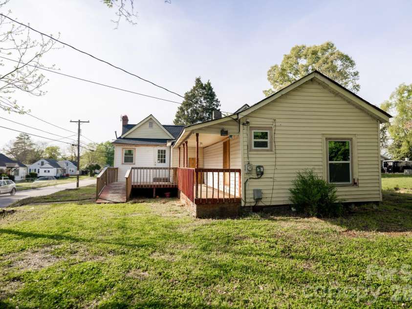 1201 Church Street, Salisbury, NC 28144.  MLS# CAR4369424, YatesRealty ID 23768. 