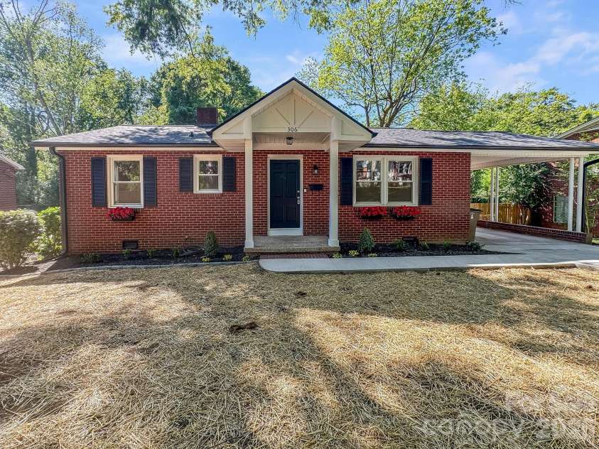 306 Whisnant Street, Shelby, NC 28150.  MLS# CAR4379331, YatesRealty ID 23769. 