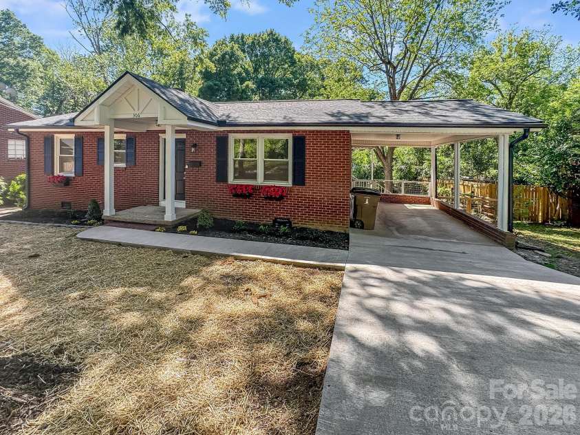 306 Whisnant Street, Shelby, NC 28150.  MLS# CAR4379331, YatesRealty ID 23769. 