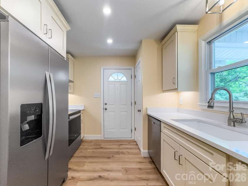 306 Whisnant Street, Shelby, NC 28150.  MLS# CAR4379331, YatesRealty ID 23769. 