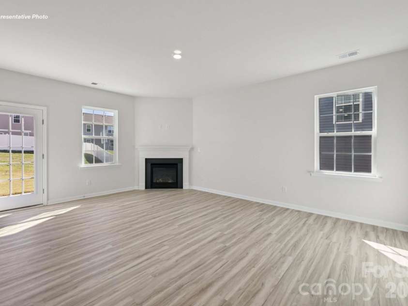 552 Dazzle Loop, Newton, NC 28658.  MLS# CAR4334725, YatesRealty ID 2377. 
