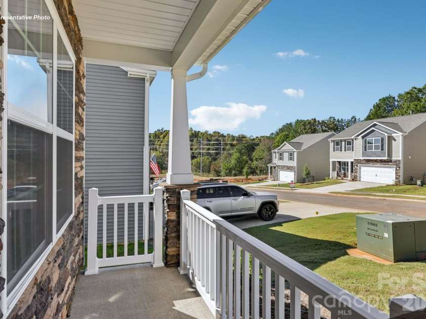 552 Dazzle Loop, Newton, NC 28658.  MLS# CAR4334725, YatesRealty ID 2377. 