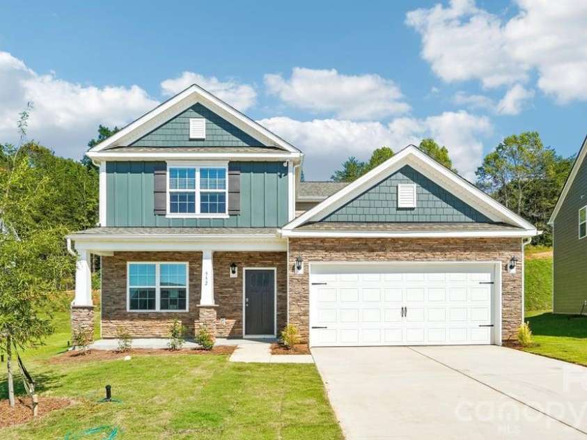 552 Dazzle Loop, Newton, NC 28658.  MLS# CAR4334725, YatesRealty ID 2377. 