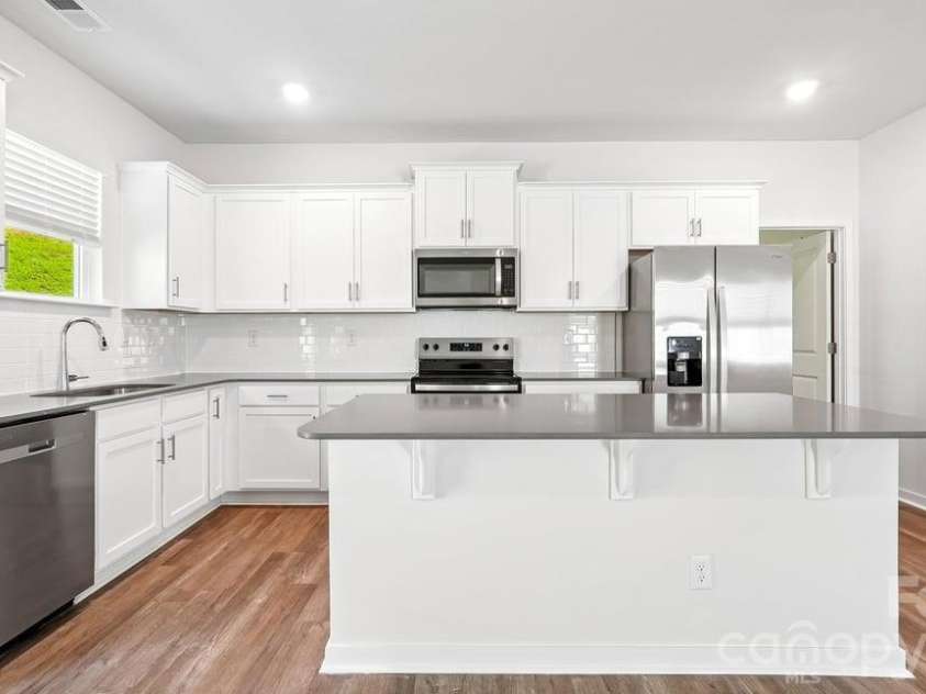 552 Dazzle Loop, Newton, NC 28658.  MLS# CAR4334725, YatesRealty ID 2377. 
