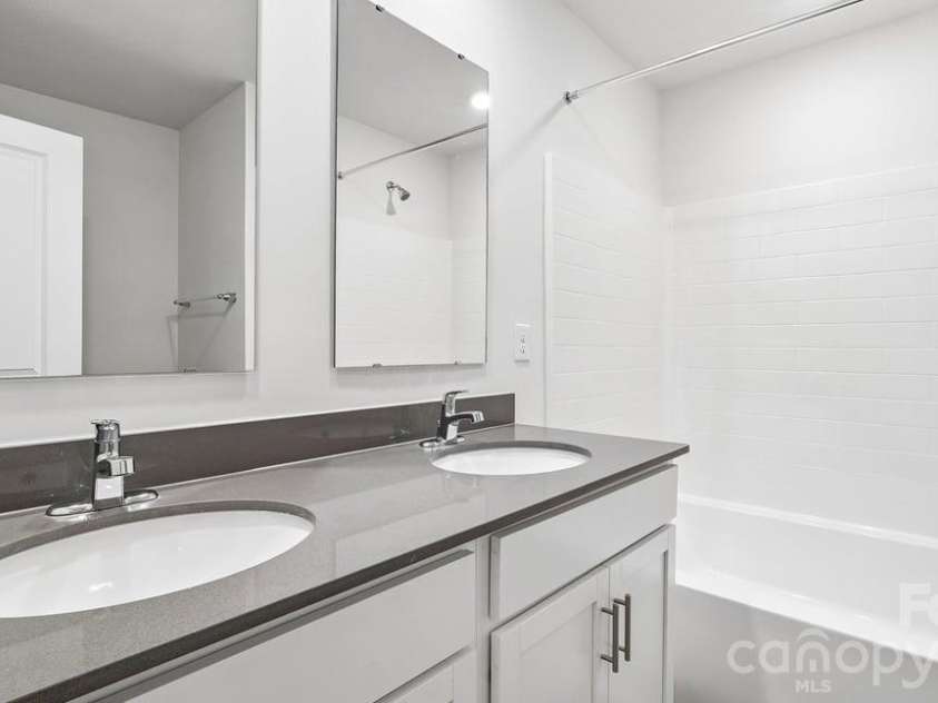 552 Dazzle Loop, Newton, NC 28658.  MLS# CAR4334725, YatesRealty ID 2377. 