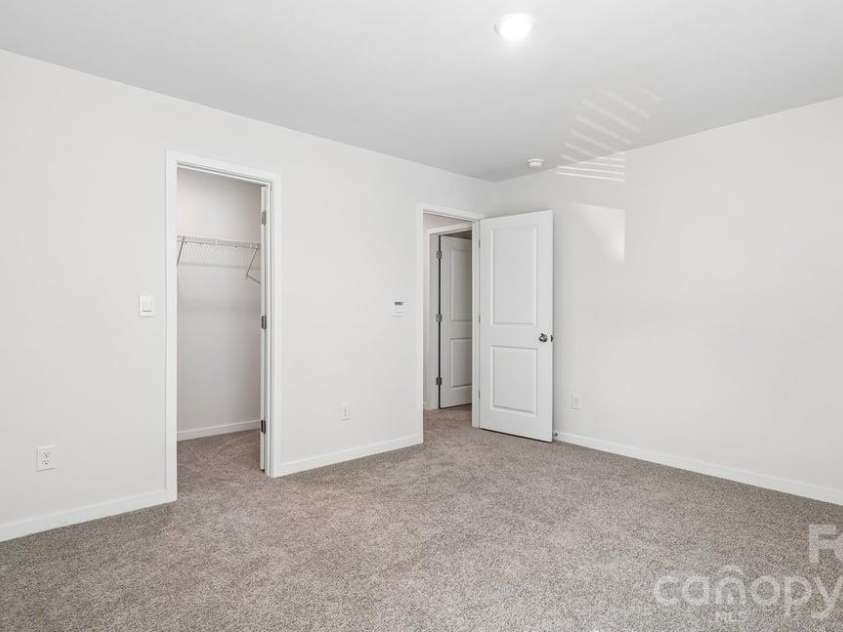 552 Dazzle Loop, Newton, NC 28658.  MLS# CAR4334725, YatesRealty ID 2377. 