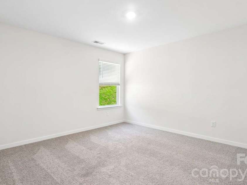 552 Dazzle Loop, Newton, NC 28658.  MLS# CAR4334725, YatesRealty ID 2377. 