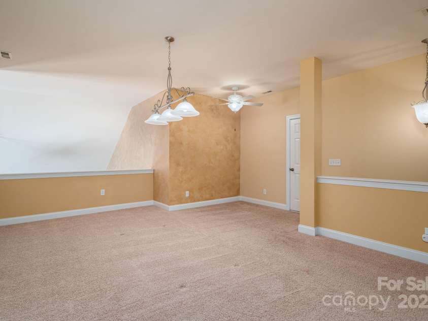 557 Keystone Court, Concord, NC 28027.  MLS# CAR4302108, YatesRealty ID 2377. Upstairs Loft
