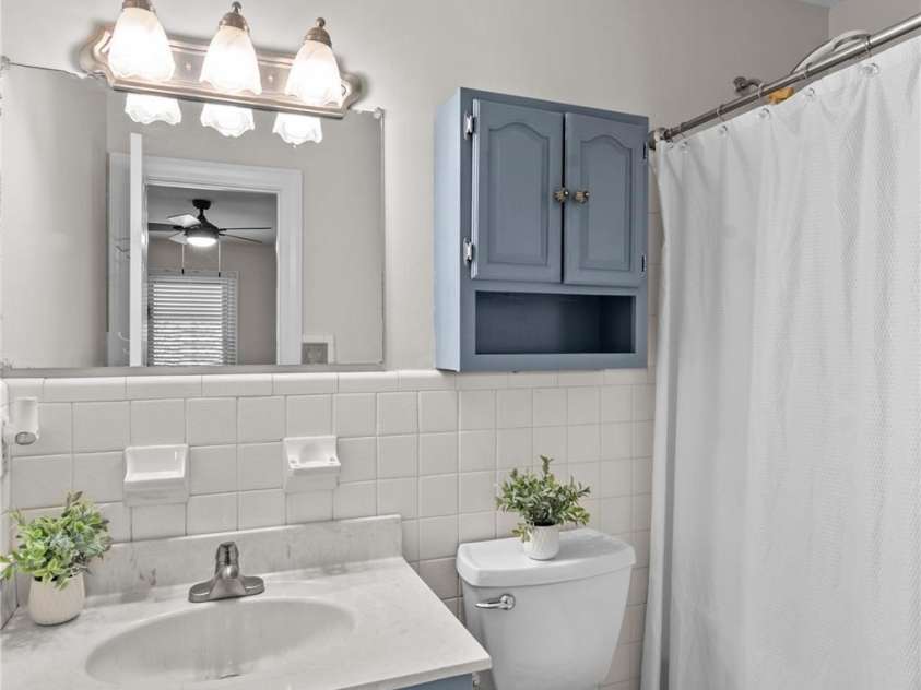 413 Windsor Lane, Statesville, NC 28677.  MLS# CAR4358815, YatesRealty ID 23770. 