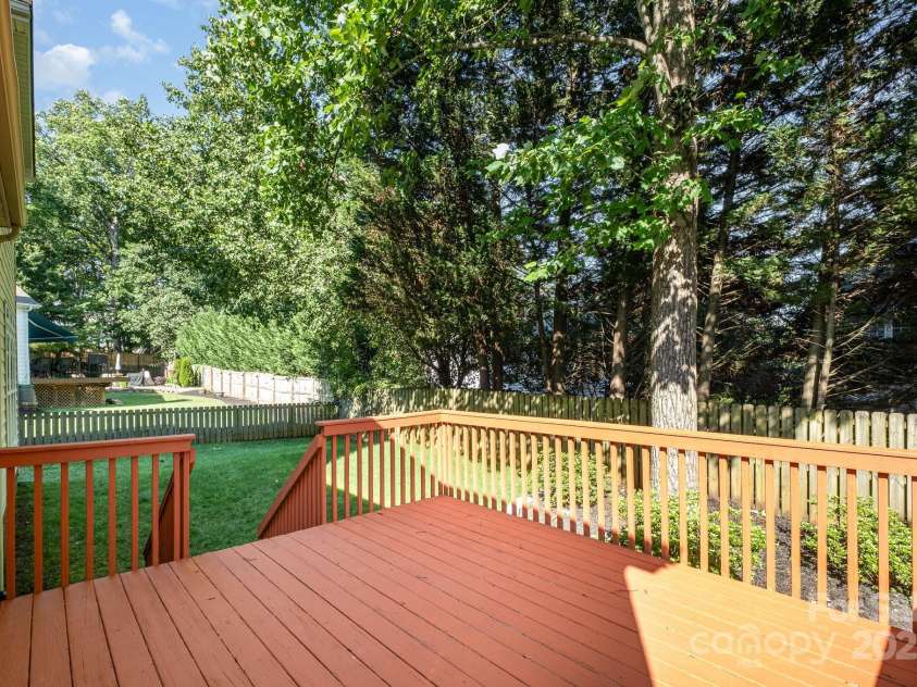 19509 Trintella Lane, Cornelius, NC 28031.  MLS# CAR4271357, YatesRealty ID 23771. Back Patio