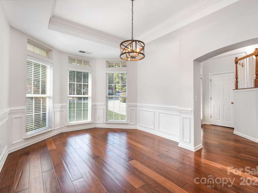 19509 Trintella Lane, Cornelius, NC 28031.  MLS# CAR4271357, YatesRealty ID 23771. Eat-in Dining Room