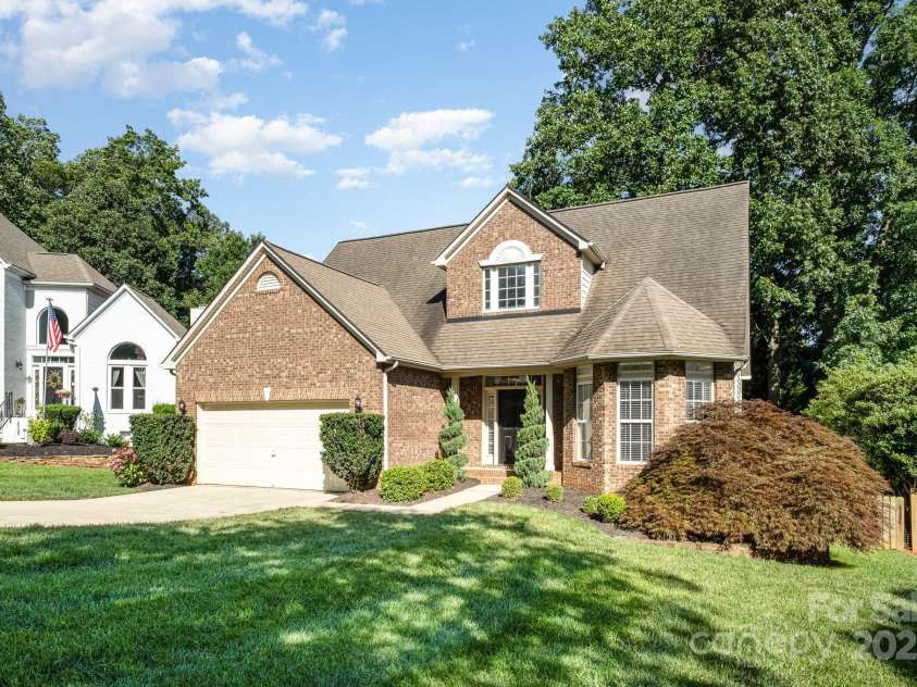 19509 Trintella Lane, Cornelius, NC 28031.  MLS# CAR4271357, YatesRealty ID 23771. Quiet Cul-du-sac